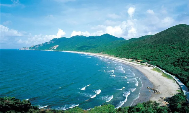 Eight Beaches That Are Worthy of Going to In Zhuhai