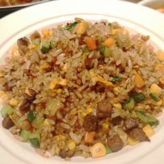 A WU HUANG HE DA LI YU ZHENG ZHOU TIAN ZE JIE DIAN User Photo