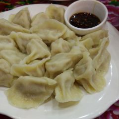 悦府东北私房菜·饺子王·铁锅炖(长白山万达店) User Photo
