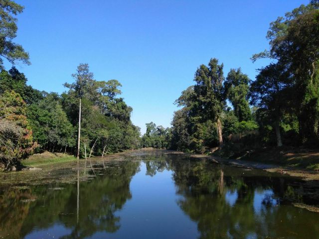 護城河橋