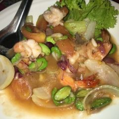 Baitoey Seafood Restaurant User Photo