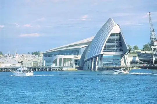 WA Maritime Museum周辺のホテル