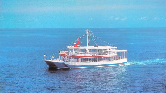 West Marine-Underwater Sightseeing Tour