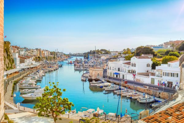 Voli da Madrid per Minorca