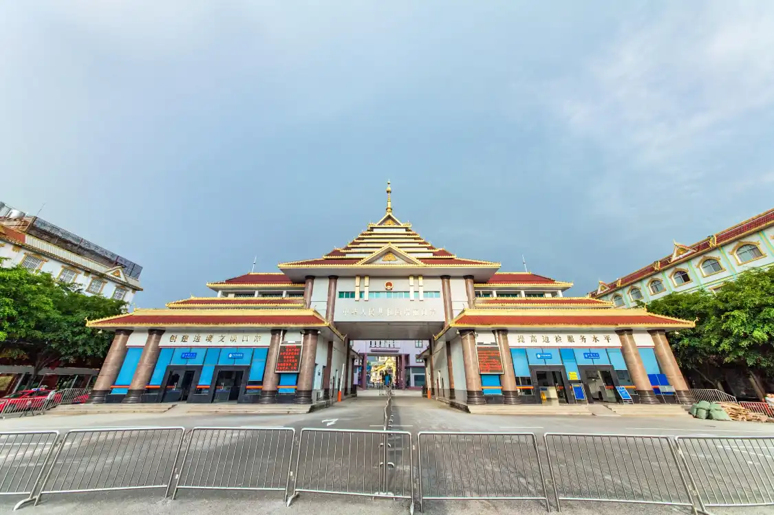 Hotels near Jiegao Port