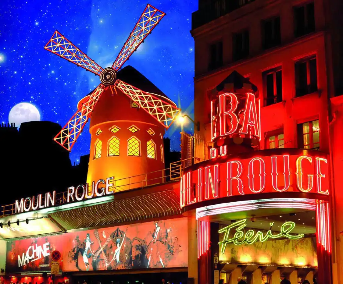 Hotels near Moulin Rouge