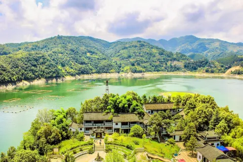 Yinhu Lake Scenic Spot
