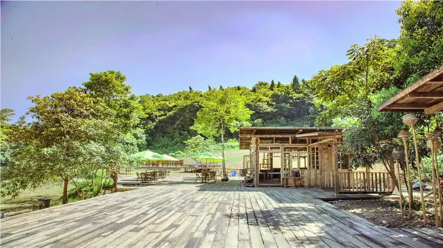 Hotels near Yinghuogu Wenchuang Farm