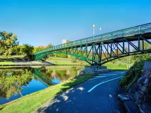 多倫斯河帶狀公園小徑