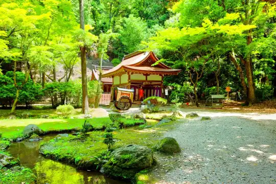 Hotel berhampiran Kamo Wakeikazuchi Jinja Shrine