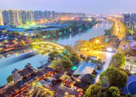 Ночная поездка по каналу Ханчжоу