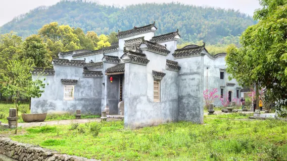 玩水避暑