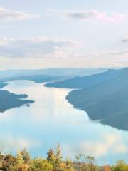 Burragorang lookout and picnic area