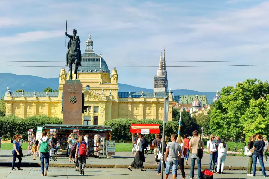 King Tomislav Square