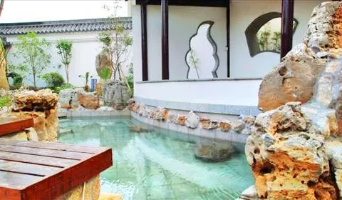 푸루둥하이(복여동해) 온천