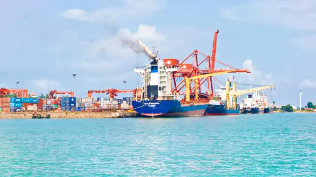 โรงแรมใกล้ท่าเรือสินะนครวิลล์