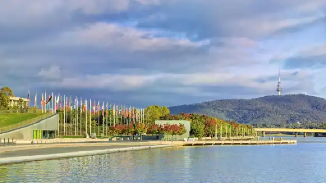 悉尼傑維斯灣一日遊【中文司導+悉尼市區定點免費接送+觀海豚】