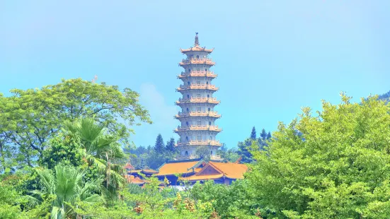 Thousand Buddha Pagoda