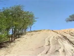 พื้นที่ท่องเที่ยวทะเลทรายตงโจว
