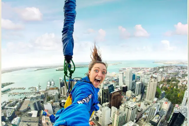 Bungee Jumping in Auckland