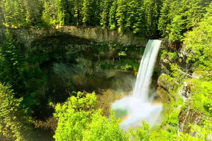 Hotels near Brandywine Falls Provincial Park