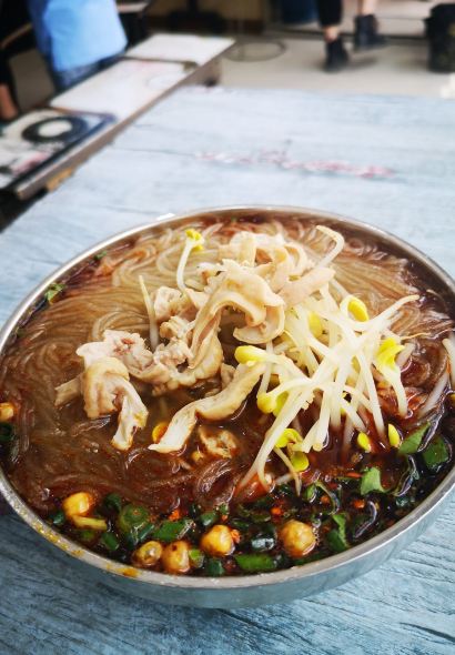 双流肥肠粉川菜饭店