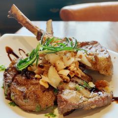 BROWNSTONE布朗石西班牙餐厅酒吧(永嘉庭店) User Photo