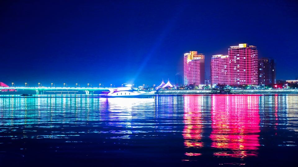 沃爾瑪民發廣場/泛悅Mall