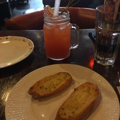 BROWNSTONE布朗石西班牙餐厅酒吧(永嘉庭店) User Photo