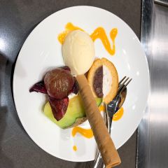 鉄板焼 山河 User Photo