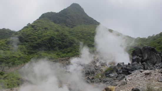 芦之湖的形成，正是因为大约3000年前箱根火山的喷发，土石流