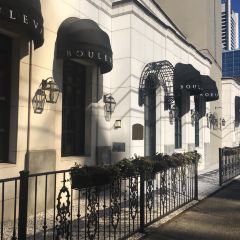 Boulevard Kitchen & Oyster Bar User Photo