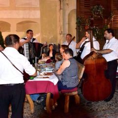 Tri Sesira User Photo