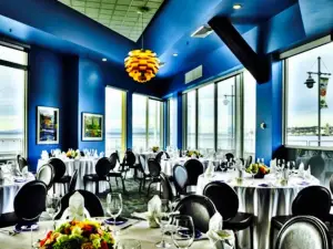 Bay Restaurant
