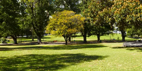 墨爾本旗桿花園