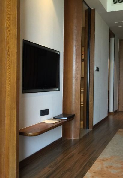 BO AO YA ZHOU LUN TAN DA JIU DIAN YI JING XI CAN TING