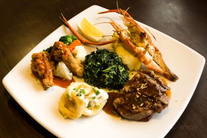 Dicey Reilly's Bar & Restaurant