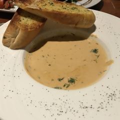 EAT Bar & Grill Restaurant Karon User Photo