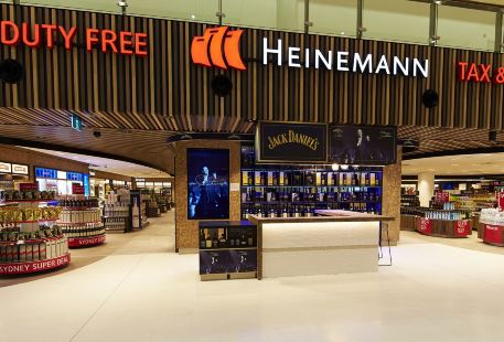 Heinemann Tax & Duty Free（雪梨國際機場T1航廈24號門）