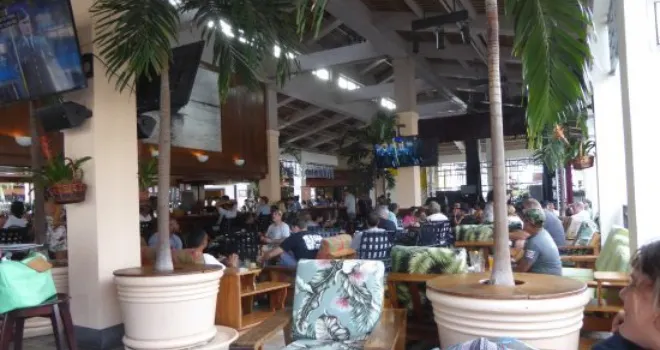 Mai Tai Bar Ala Moana Center