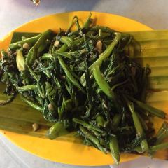 Red Garden Food Paradise User Photo