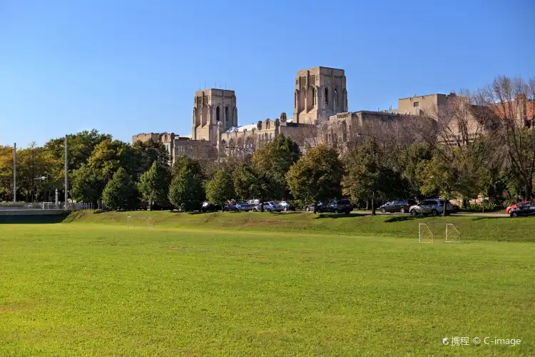 Các khách sạn gần Hyde Park