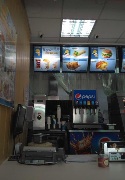 華萊士·全雞漢堡（102永春店）