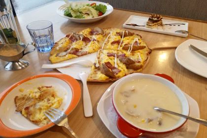 必胜客(鳌江万达店)
