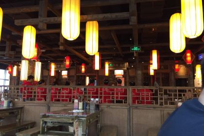 小龙坎老火锅(武汉路店)