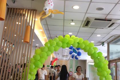 德克士(泗水金泉店)