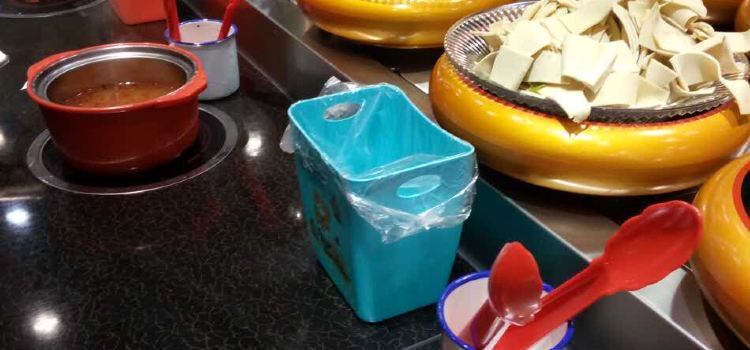 张礼宇小面(万声健康工场店)