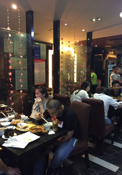 万氏煨汤馆(新华园小区店)