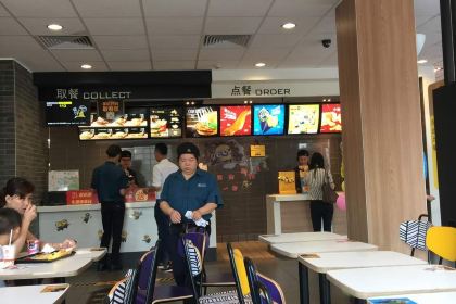 麦当劳(良村公路得来速分店)