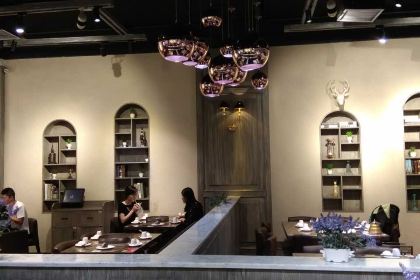 RE AI ZHU DU JI WU SHANG ZHONG YUAN DIAN